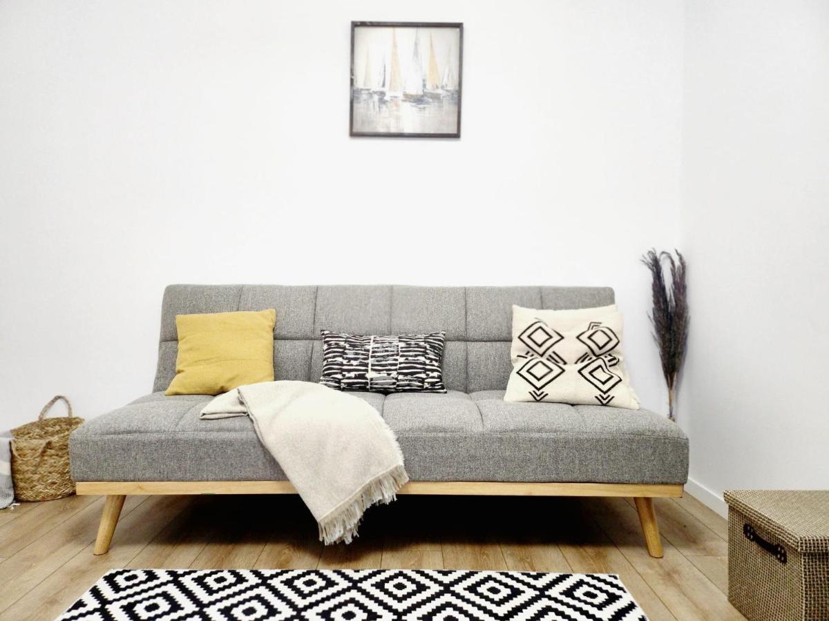 Adm Cozy Home - Entire Private House&Garden Tunarii Kültér fotó